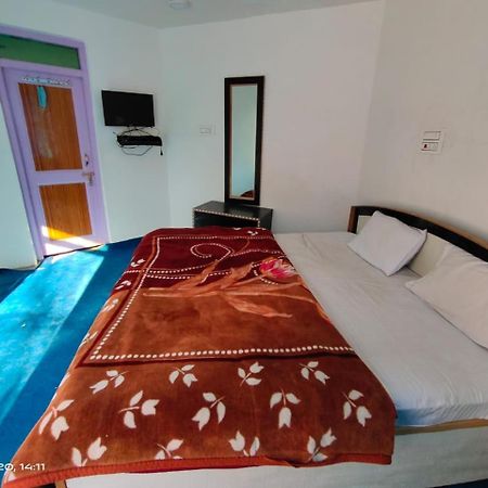 Hotel D Indian 카르길 외부 사진