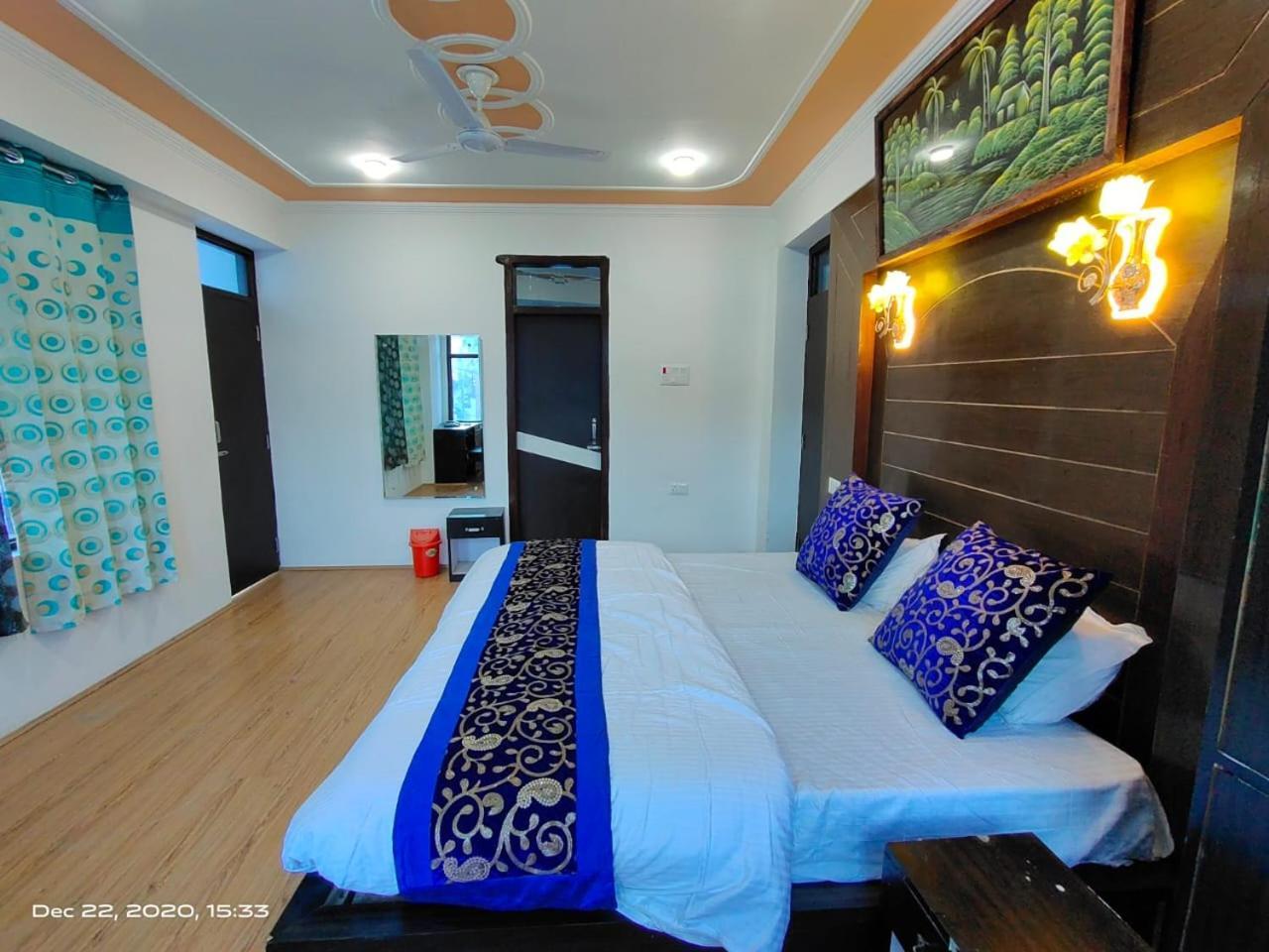 Hotel D Indian 카르길 외부 사진