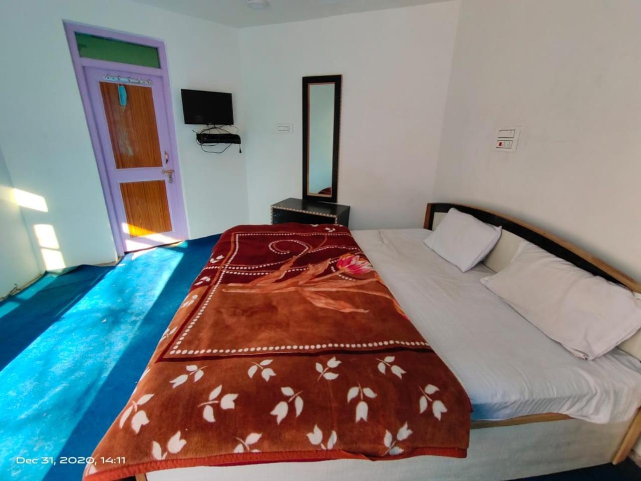 Hotel D Indian 카르길 외부 사진